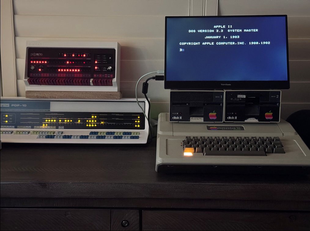 Apple II+ running DOS 3.3, displaying via HDMI to a modern ViewSonic monitor